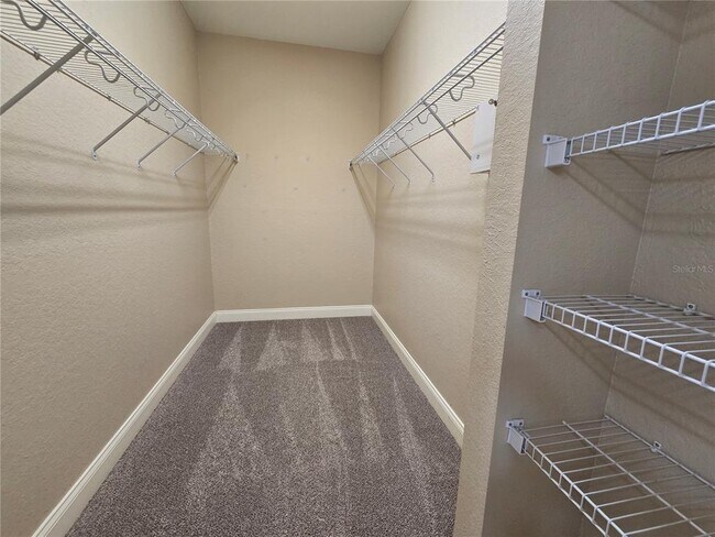 Building Photo - 1720 Saddlewood Dr