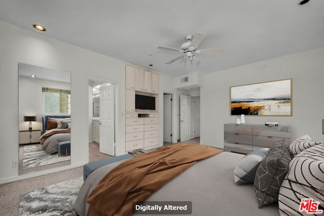 Building Photo - 2677 S Centinela Ave