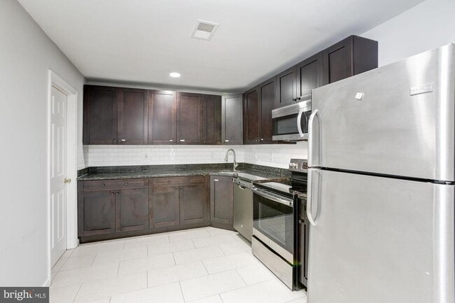 Building Photo - 3315 Eastern Ave