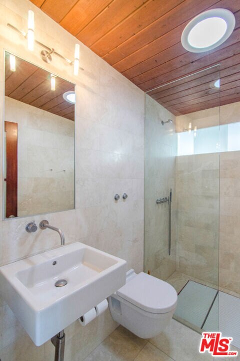Building Photo - 8030 Highland Trail
