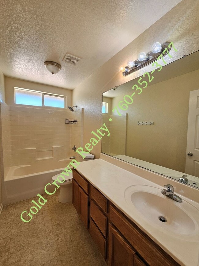 Building Photo - Parkside Estates Home for Rent- Brawley