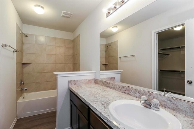 Building Photo - 13920 Woodway Crossing Ln