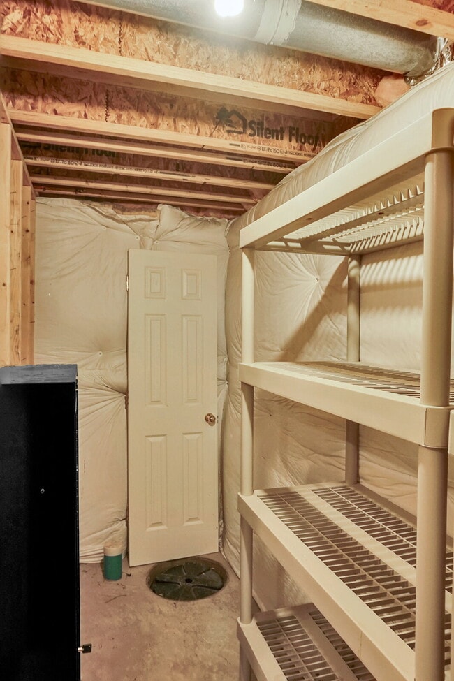 Building Photo - $2,545.00, 4 bed, 3.5 bath, located in Colorado Springs with upgrades