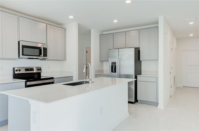 Building Photo - 1492 Cumberland Ave