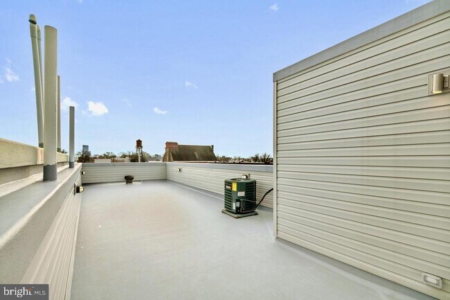 Building Photo - 2537 Cecil B. Moore Ave