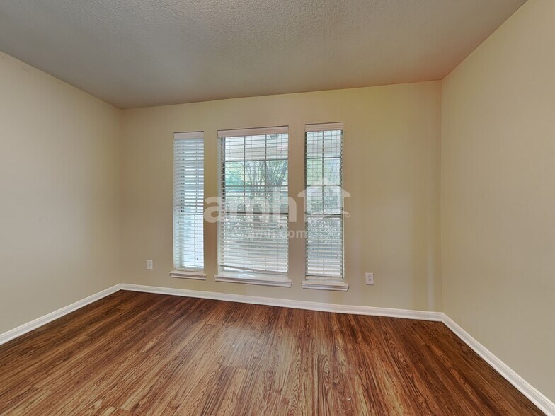 Building Photo - 17022 Sperry Landing Dr