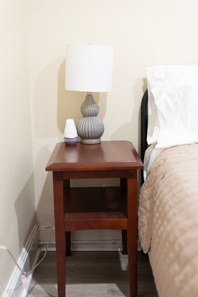 Building Photo - 1601 W Cary St