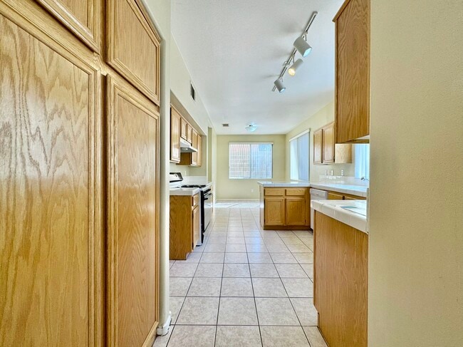 Building Photo - 921 Siena Hills Ln