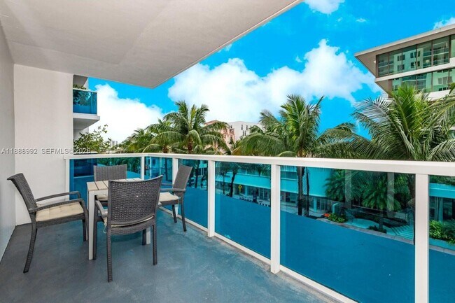 Building Photo - 2301 Collins Ave