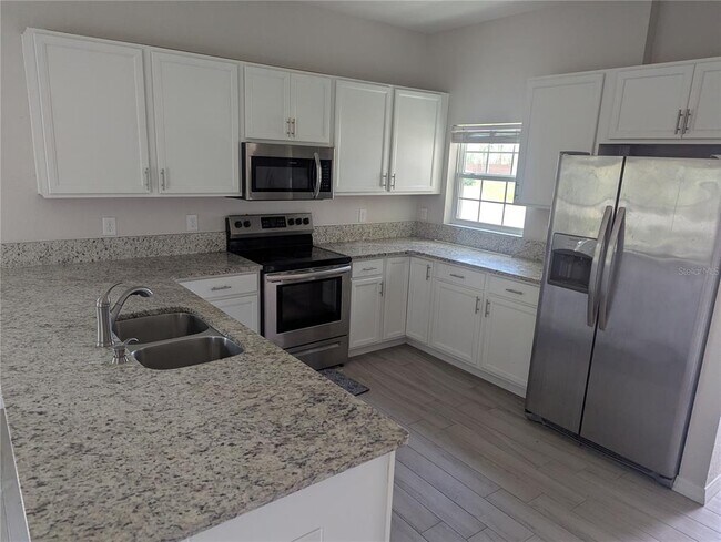 Building Photo - 1357 Salisbury Dr
