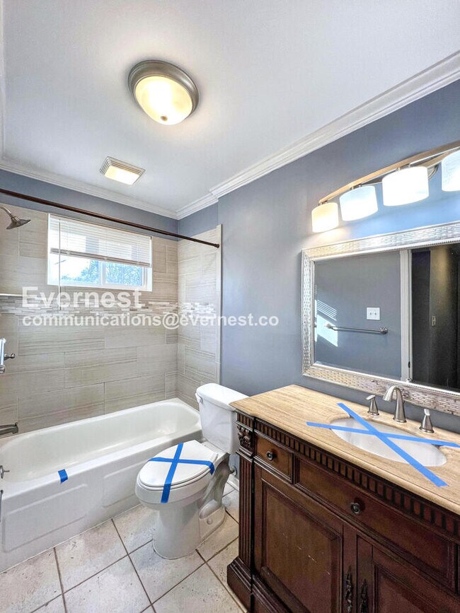 Building Photo - 3539 Galloway Ave