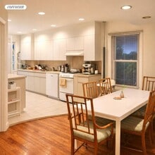 Building Photo - 38 Richardson St