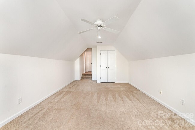 Building Photo - 10010 Gladwick Ct