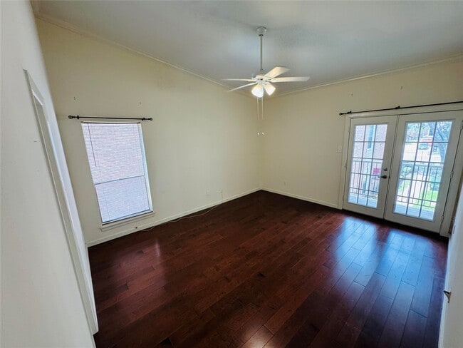 Building Photo - 2001 Bering Dr