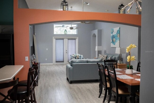 Building Photo - 2577 Oneida Loop