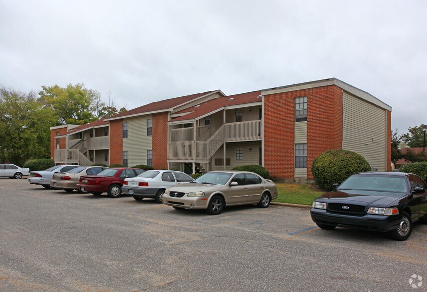 Greenbriar Apartments 4604 Virginia Loop Rd Montgomery AL 36116