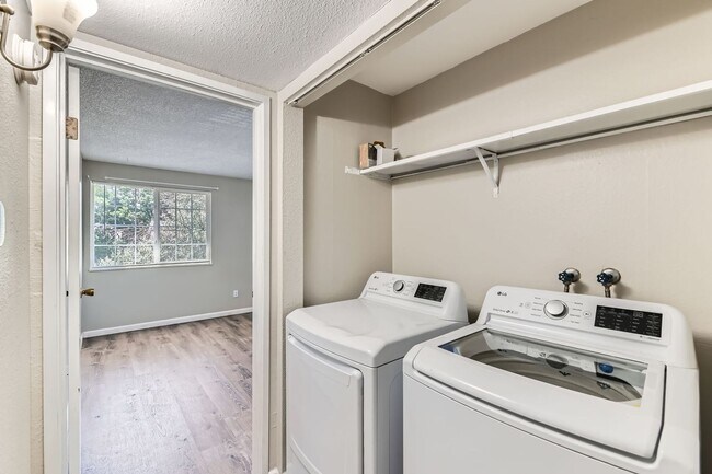 Building Photo - Application fee waived! Sleek 1 bedroom wi...