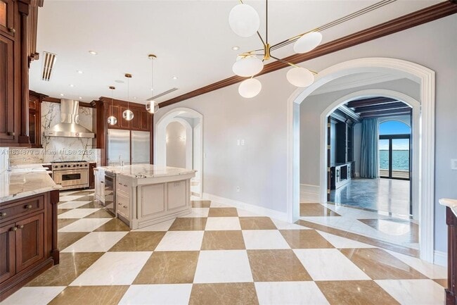 Building Photo - 1331 Bay Terrace