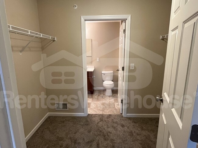 Building Photo - 6953 99th Ct S
