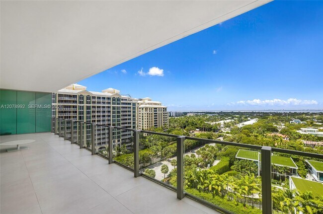 Building Photo - 360 Ocean Dr