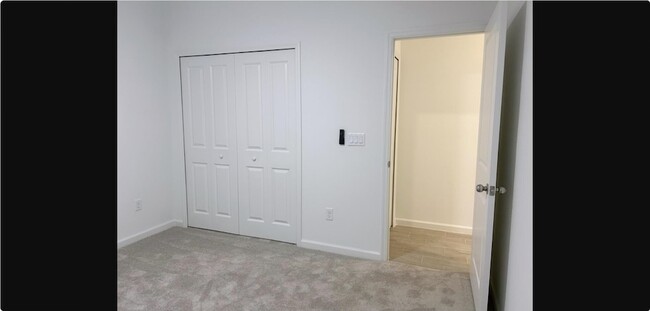 Building Photo - 63 River Strand Ln