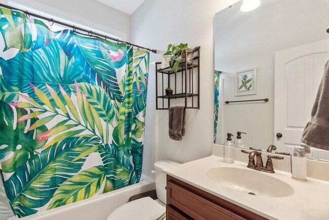 Building Photo - Gorgeous Wake Forest Home!