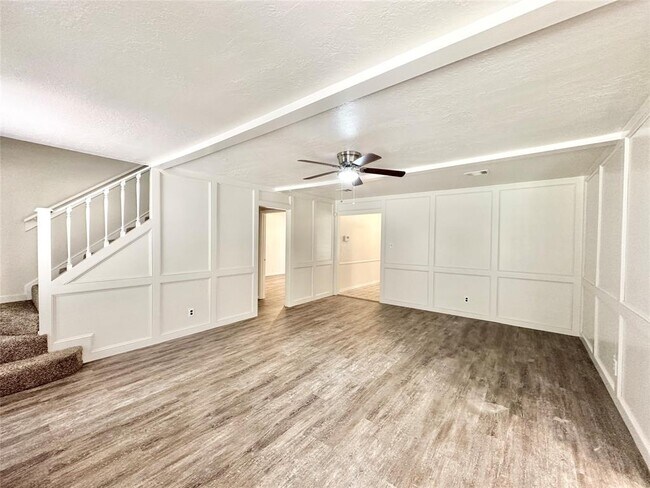 Building Photo - 43 W Torch Pine Cir