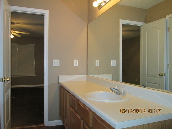 Building Photo - 6237A Dorsett Shoals