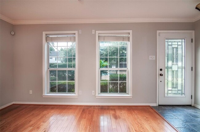 Building Photo - 12979 Trail Hollow Dr