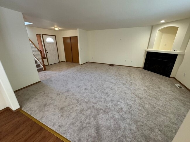 Building Photo - 3Bd/2.5Ba Duvall House