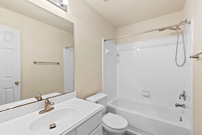 Building Photo - 51 Marble Rock Pl