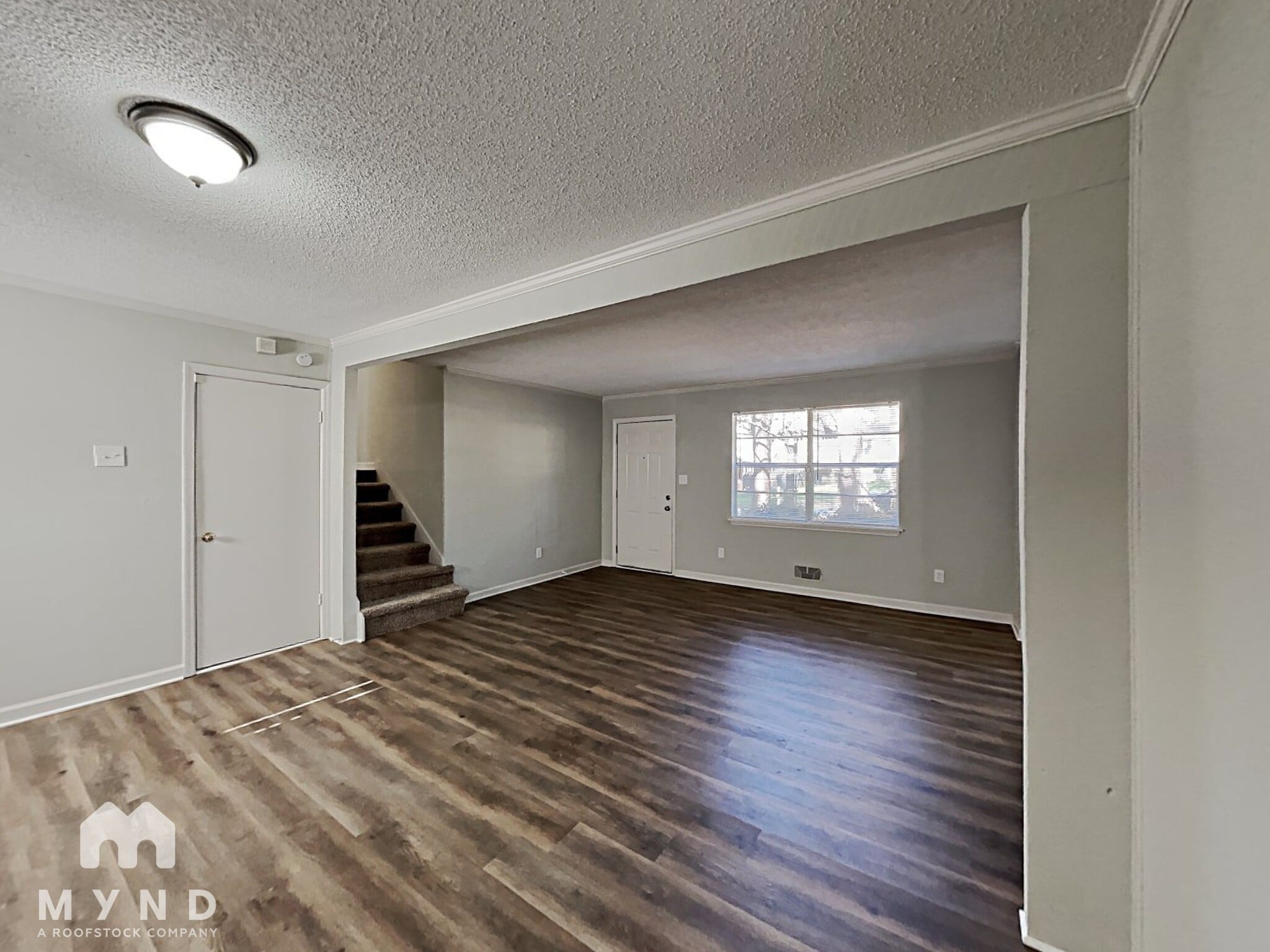 Building Photo - 567 Cherry Ln