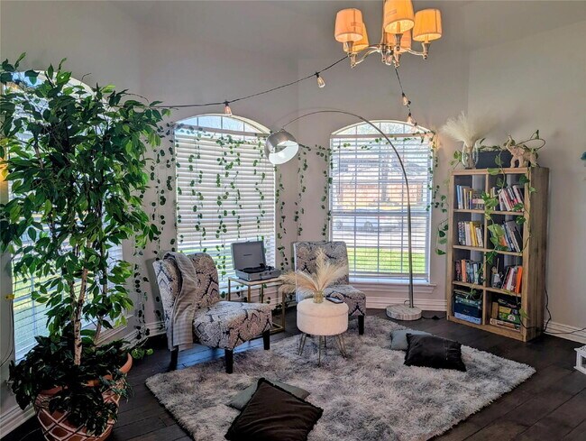 Building Photo - Exceptional Home in Arlington – Great Layout & Prime Location