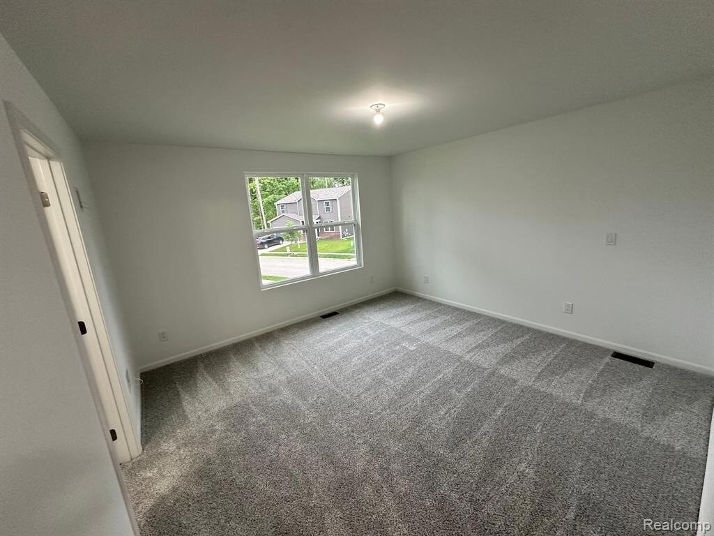 Building Photo - 9153 Dogwood Ln