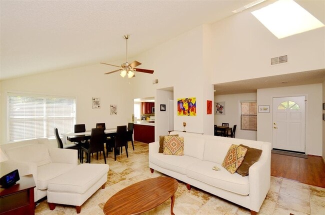 Building Photo - 3307 Long Hollow Ct