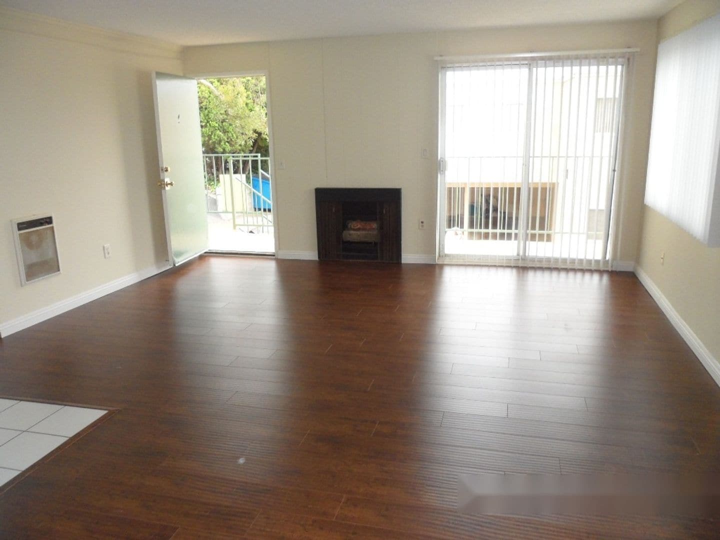 Building Photo - 3432-3434 S Centinela Ave