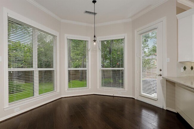 Building Photo - 14 Graceful Elm Ct