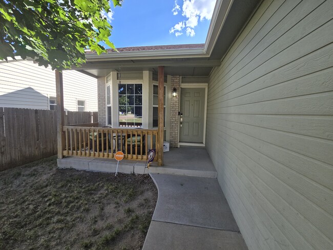 Building Photo - 964 Red Brooke Dr