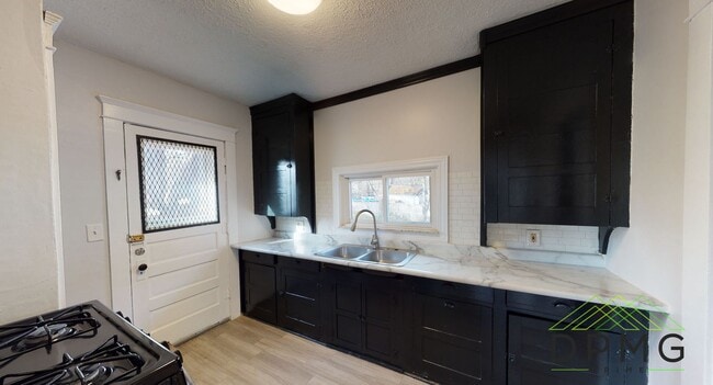 Building Photo - 224 Mifflin Ave