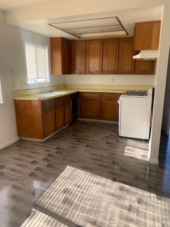 Building Photo - 2350 Osbun Rd