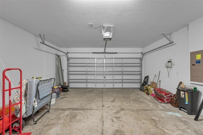Building Photo - 6821 Blue Moon Wy