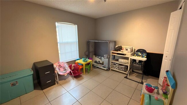 Building Photo - 627 Fisher Ct