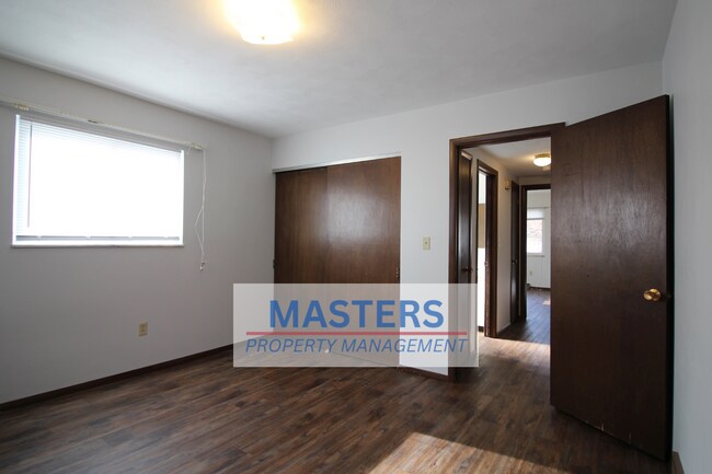 Building Photo - 135 Edgewood Dr