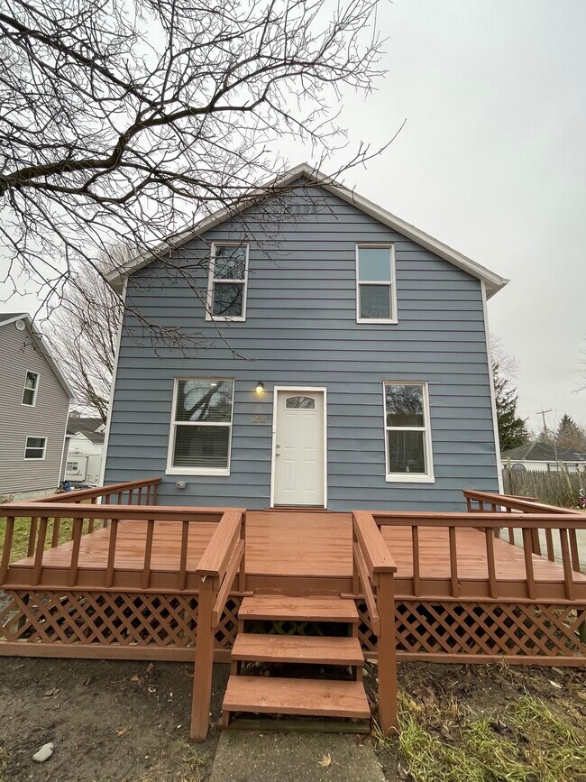 Primary Photo - 6535 Marlette Rd
