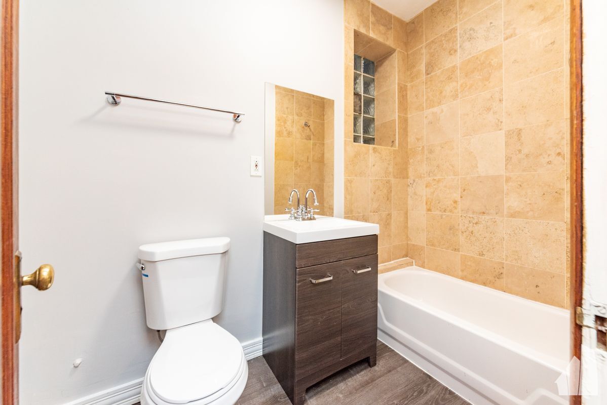 Building Photo - 3602 W Grace St