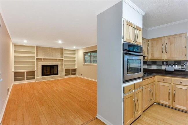 Building Photo - 5748 Jordanaire Pl NW