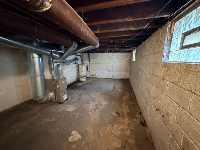 Building Photo - 143-145-145 N Roys Ave