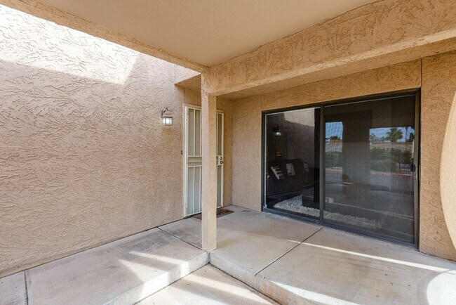 Building Photo - 2041 N 87th Way