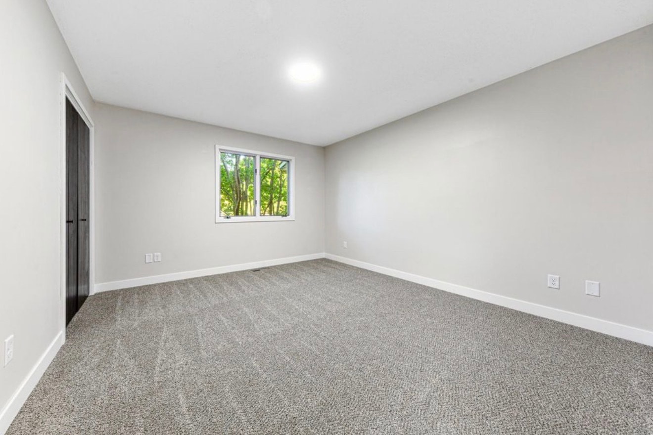 Building Photo - 1639 Pleasant View Dr