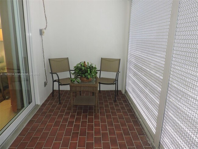 Building Photo - 501 E Dania Beach Blvd